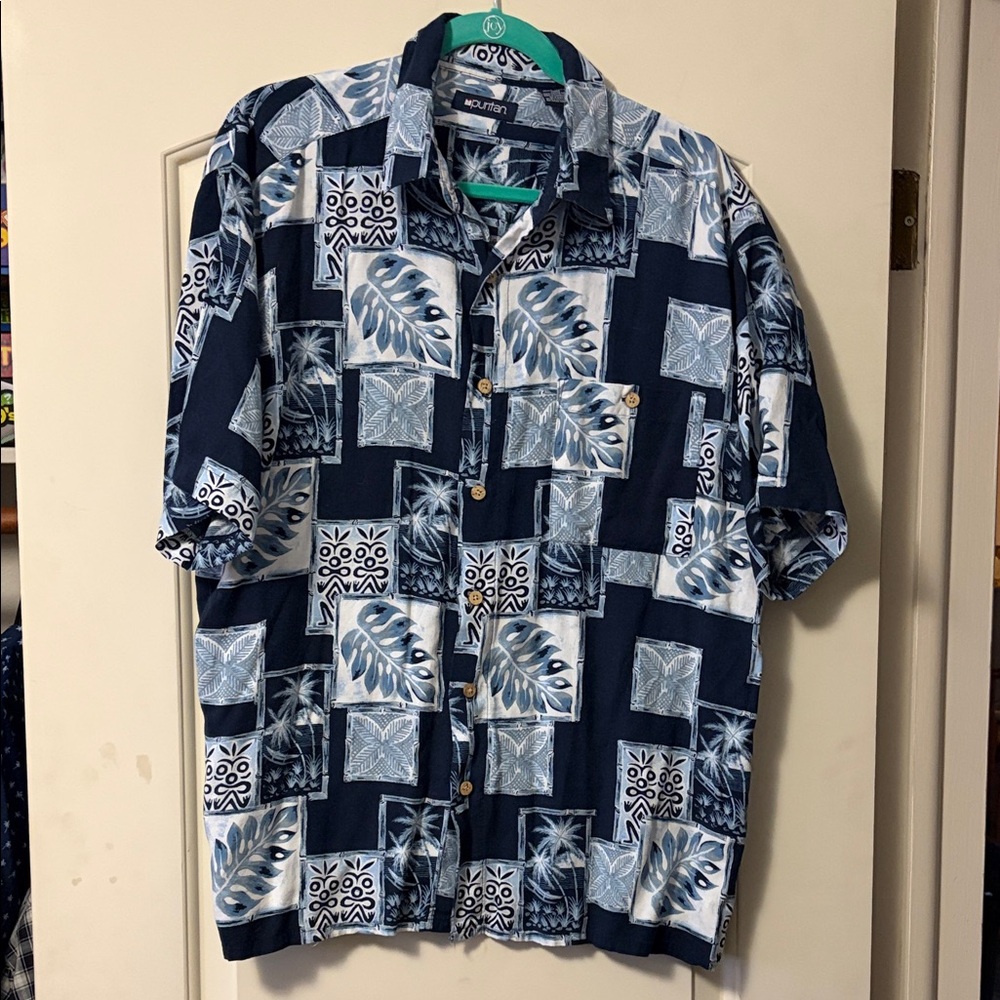 Nautica Men's Navy and White Tropical Print Shirt Size L